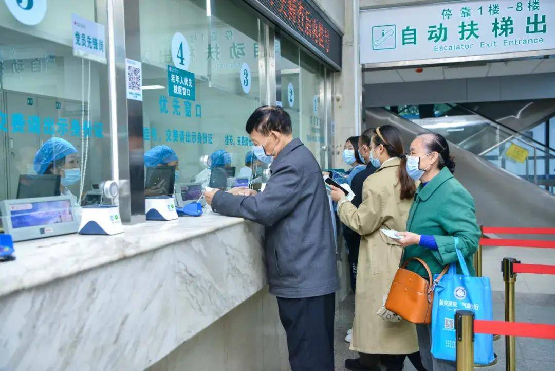 包含302医院医院排队代办挂号就医全程轻声陪伴，贴心不打扰的词条