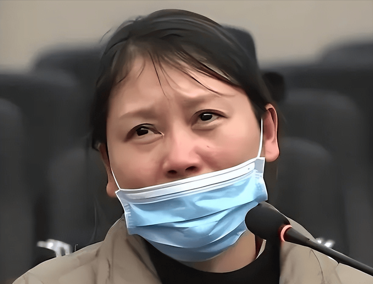 劳荣枝死刑前的最后一天:烦心脸上起痘,叮嘱家人帮