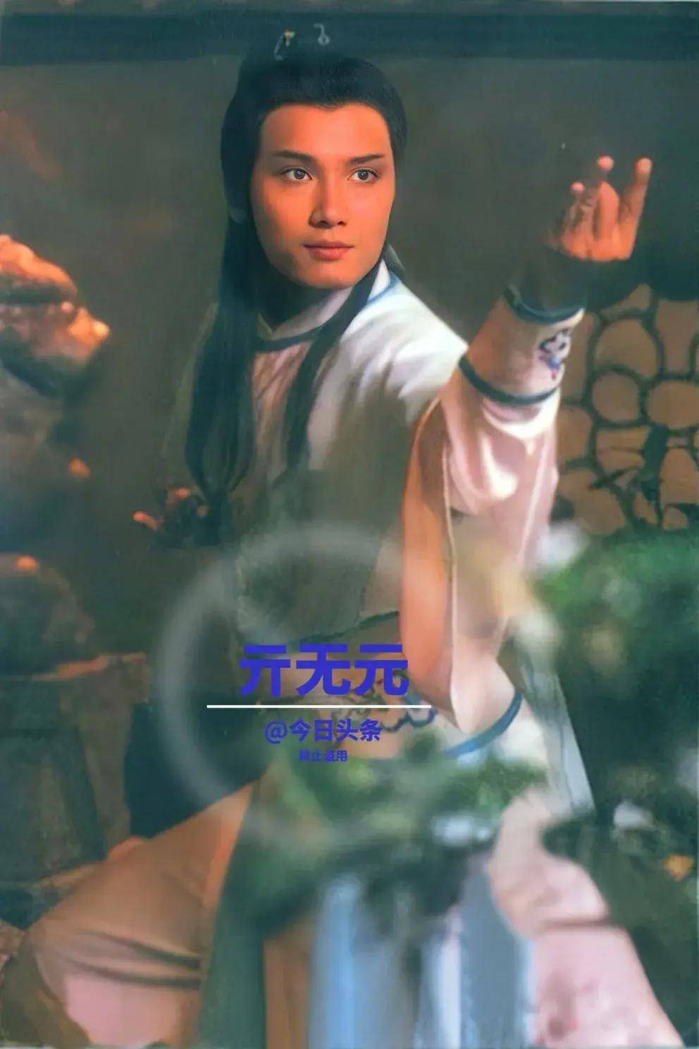 苗侨伟和翁美玲好似已成官配,有秋官在前,苗侨伟的楚留香总是跳戏,摸