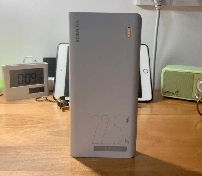 小米充电宝哪款好用?2024年西圣、小米、罗马仕充电宝全方位测评