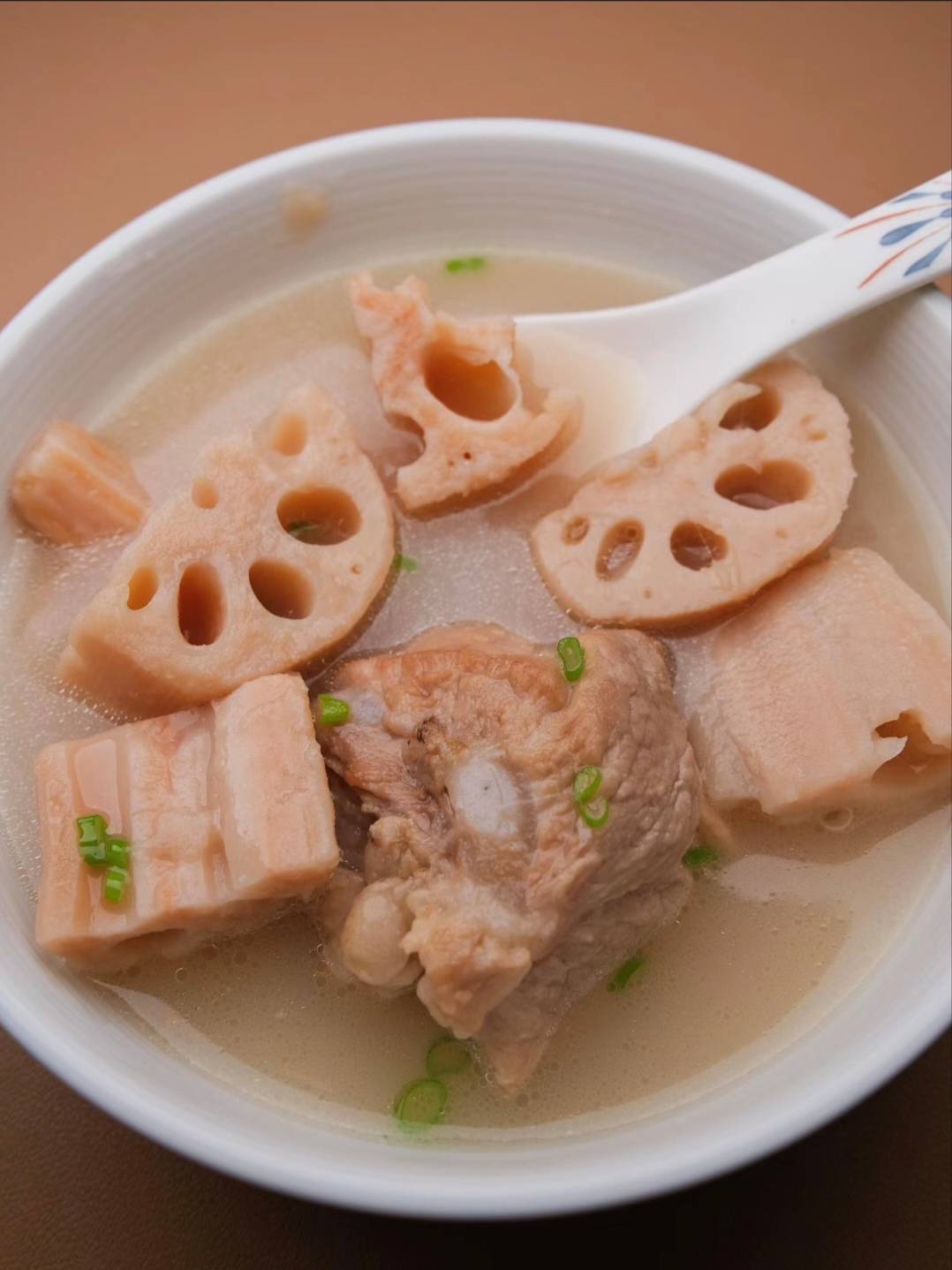 莲藕排骨汤