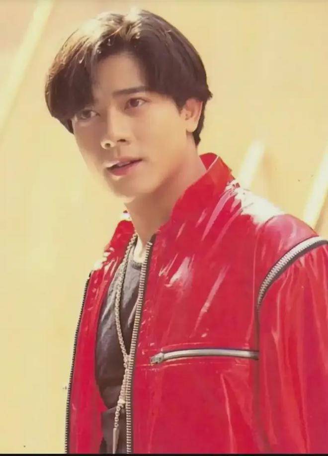 "天王"郭富城59岁生日晒一家四口照,生活美满!