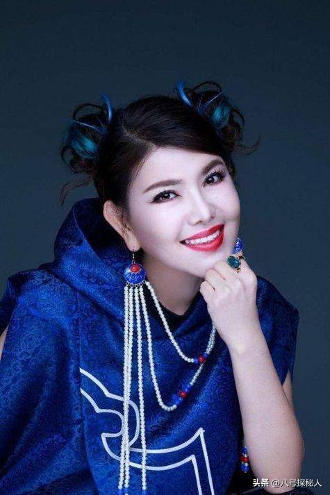 "出道走红,成为央视宠儿,被揭穿真面目后现状惊人_乌兰图雅_歌曲_托娅