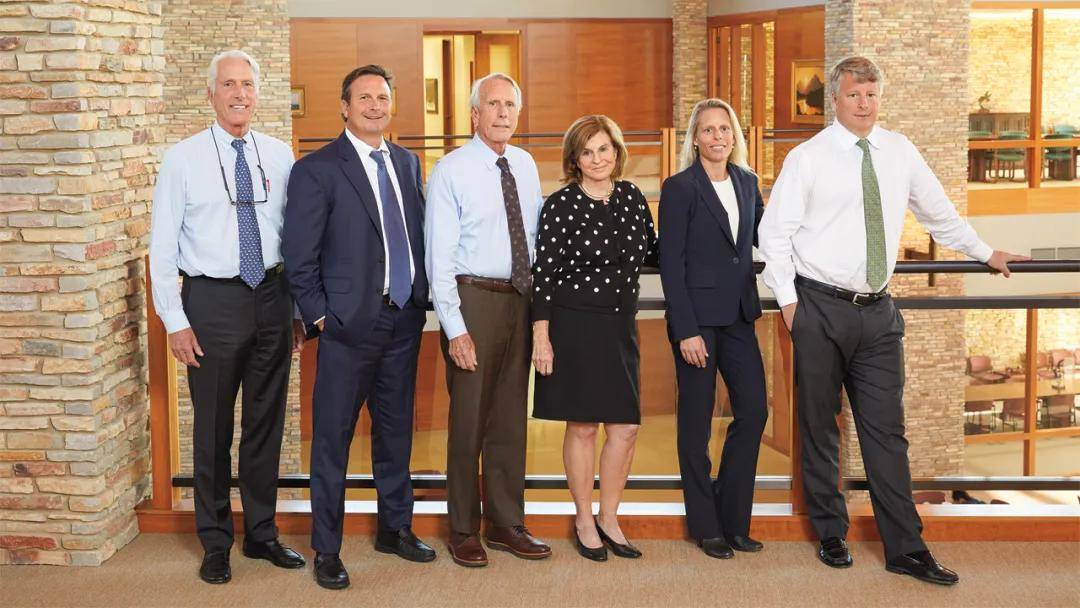 富商蒂莫西·梅隆,对冲基金经理比尔·阿克曼等亿万富豪也支持特朗普