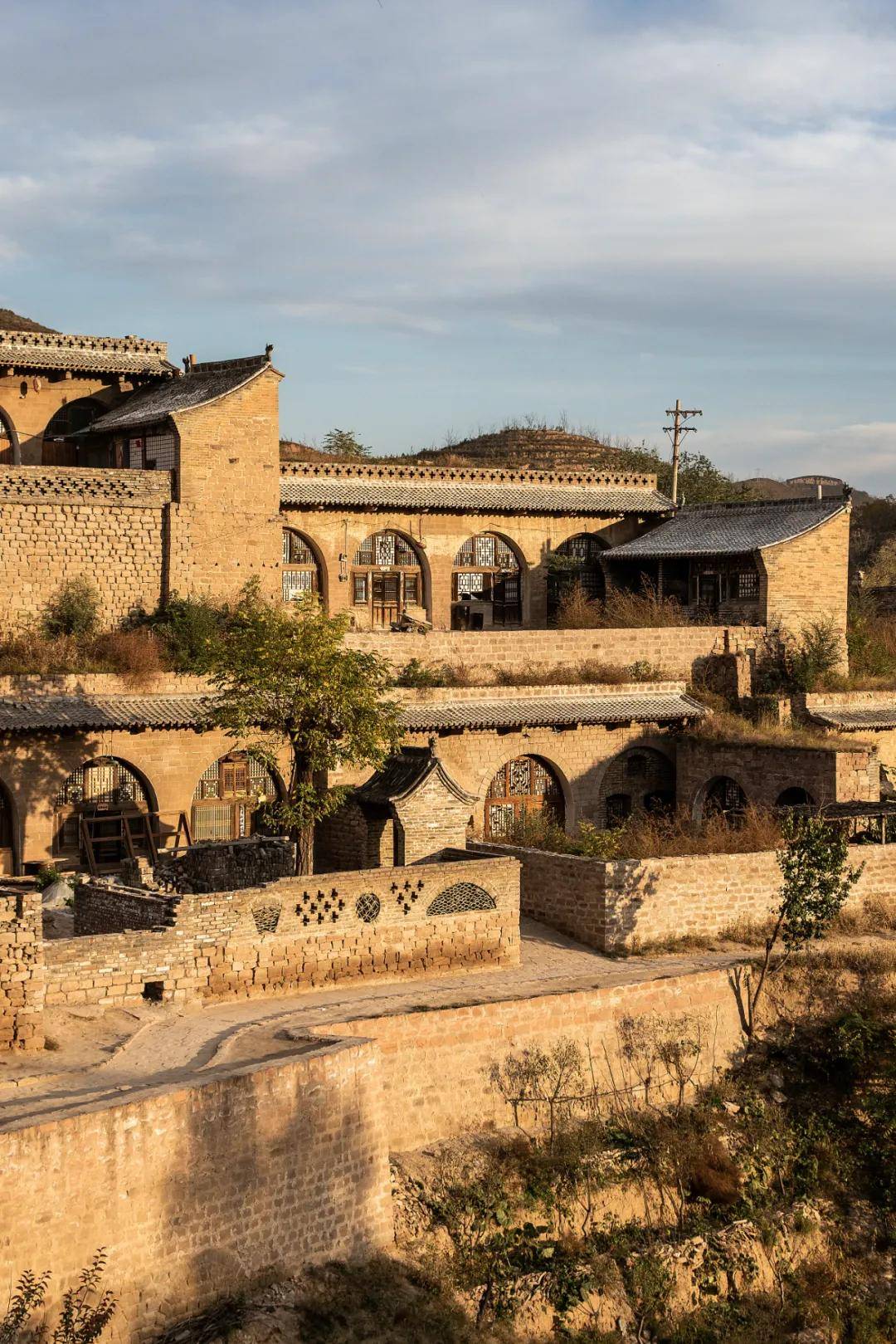 最硬核的西北城市,为啥充满东北元素?