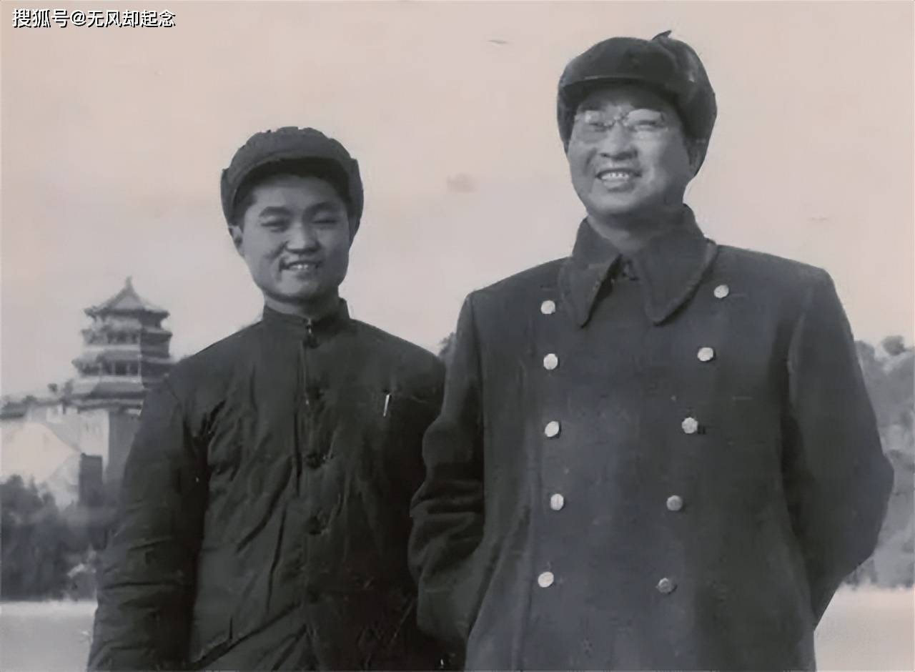 老帅们问陈赓儿子:你爸是什么将?陈知非一句话就令众人拊掌大笑