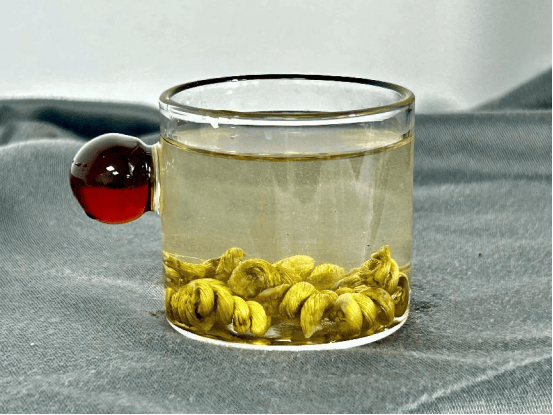 铁皮石斛正确吃法一天吃多少才科学泡水放几粒最合适