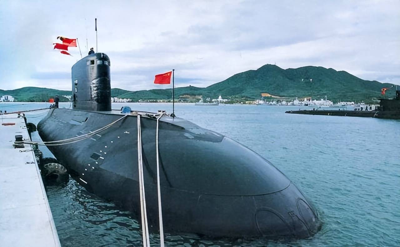 中国军工再传捷报!新型攻击核潜艇震撼亮相!性能堪称顶级