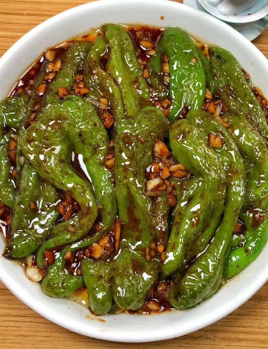 开胃圣品!虎皮青椒—— 一菜在手,吃饭无忧_酱汁_豆瓣酱_辣椒粉