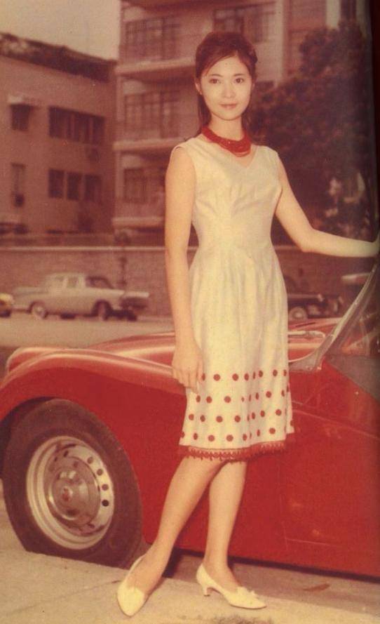 她情断谢贤,秦祥林,逆袭成传奇影后,萧芳芳息影去哪了?