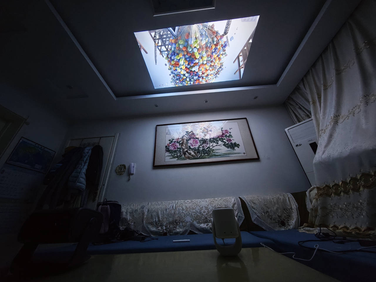 百元小钢炮：哈趣Q1投影仪，最适合露营的投影仪