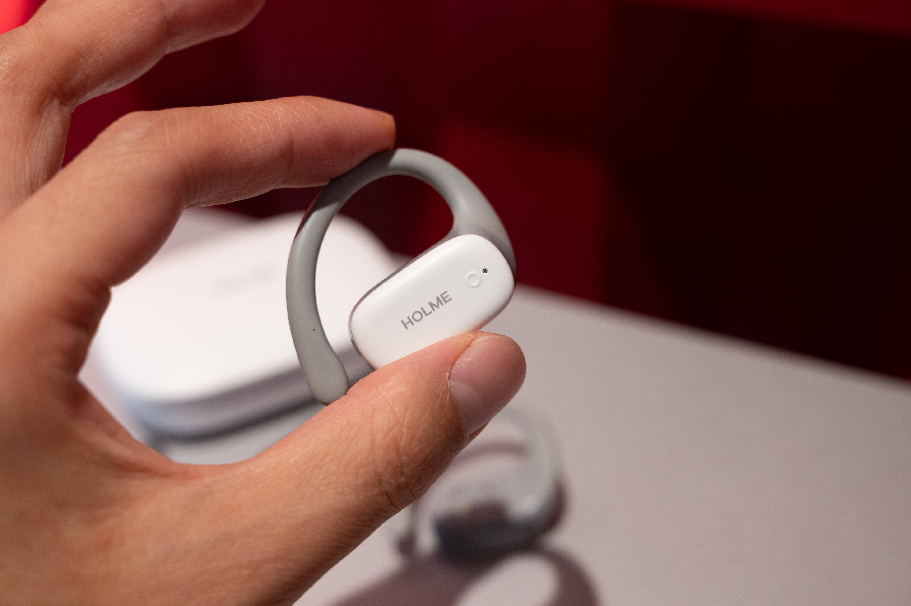 舒适佩戴稳定不掉,沉浸感体验出色的开放式蓝牙耳机,虹觅olite体验