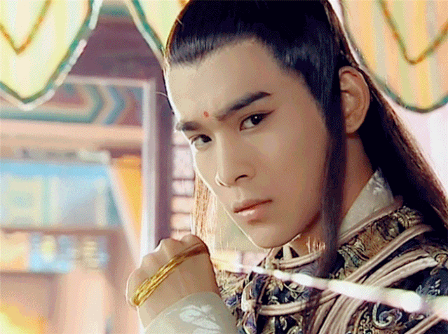 这个角色只是男二号,但是在乔振宇的演绎之下,把作为主角的任天野直接