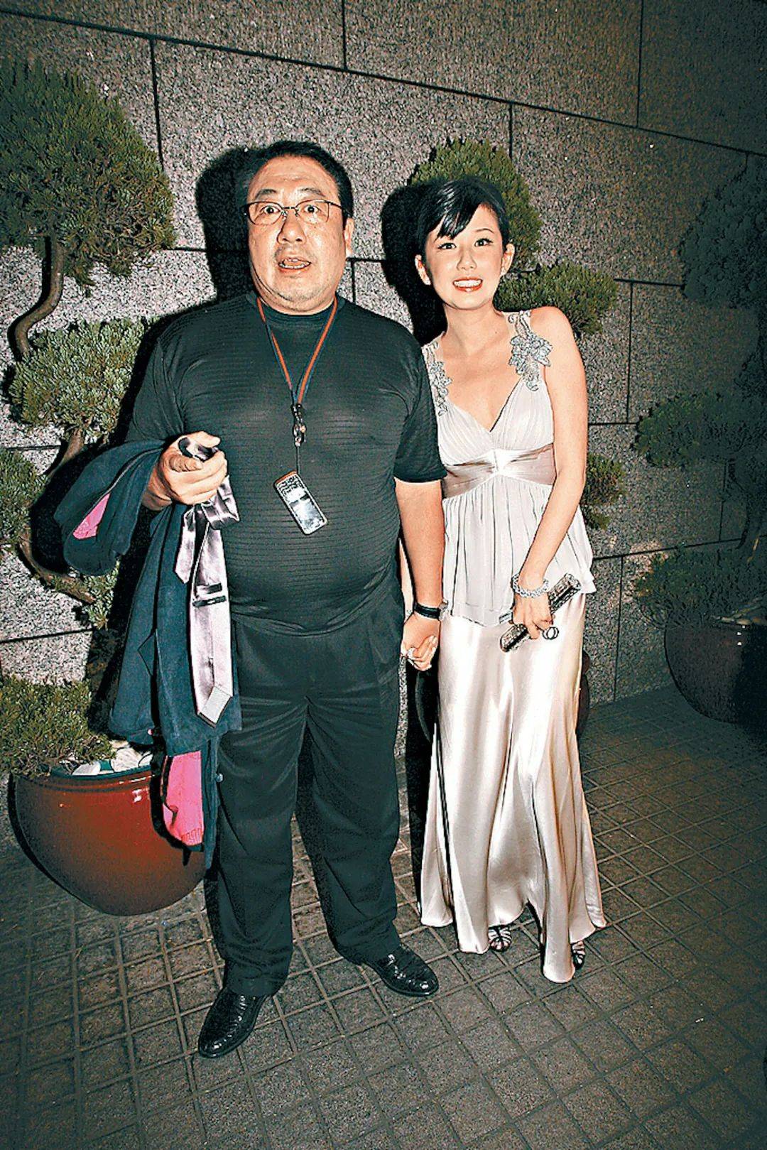 winnie不仅与马清伟的旧爱关之琳成为闺蜜,还不时与一些香港名媛阔太