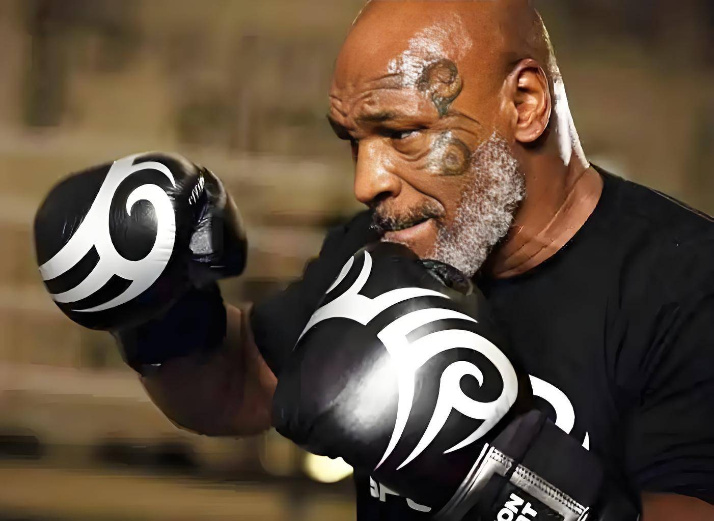 58岁泰森为养家而战!第3任妻子不忍看,打理拳王财产,太精明