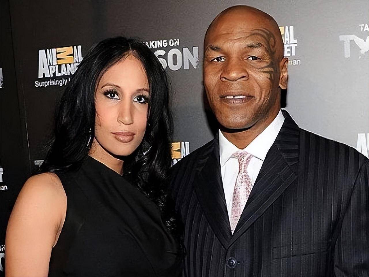 58岁泰森为养家而战!第3任妻子不忍看,打理拳王财产,太精明