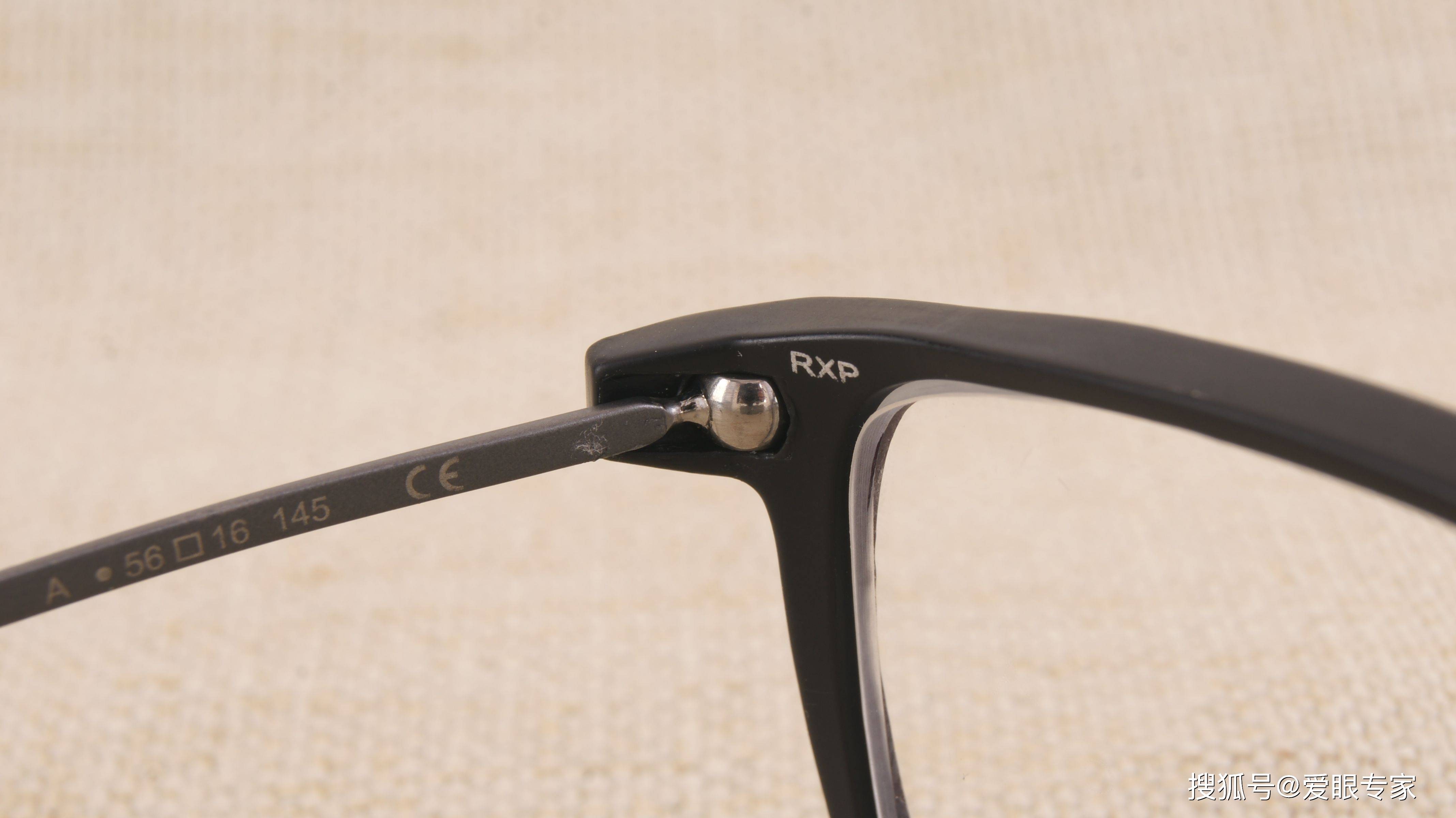 保时捷眼镜腿纯钛转轴断裂维修外观无痕迹