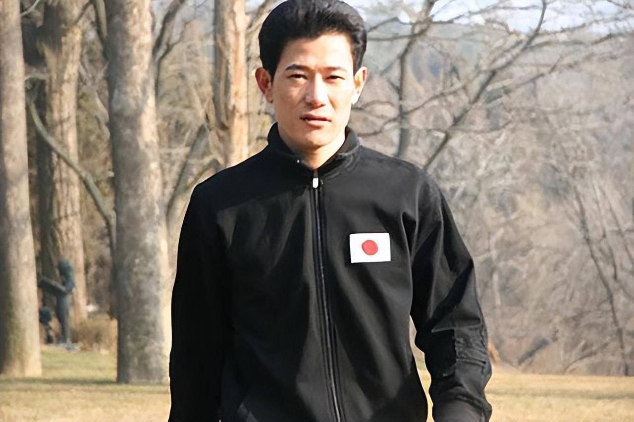 矢野浩二:在中国演了15年的鬼子,回到日本后遭暴打,让女儿加入中国