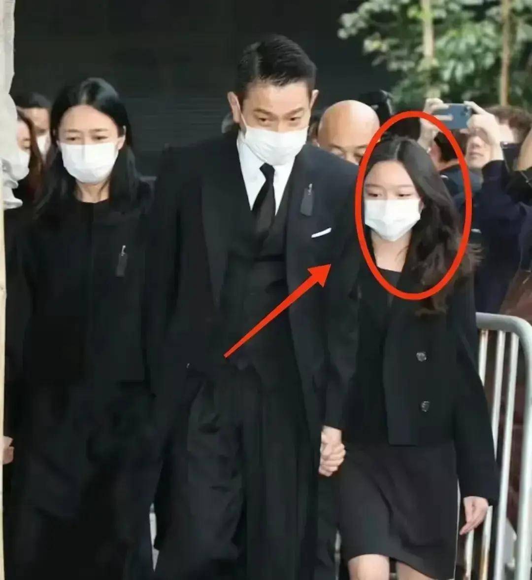 刘德华台北演唱会演唱《中国人》反映热烈,网友好评如潮