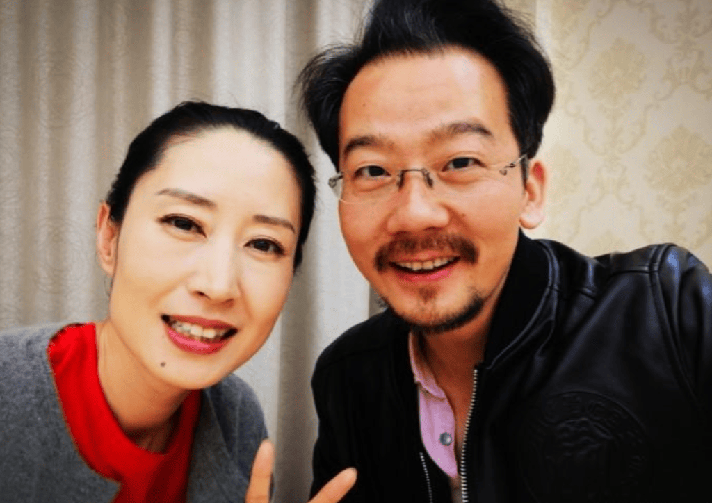 在经过深思熟虑后,陈创和周佑君最终选择分道扬镳.