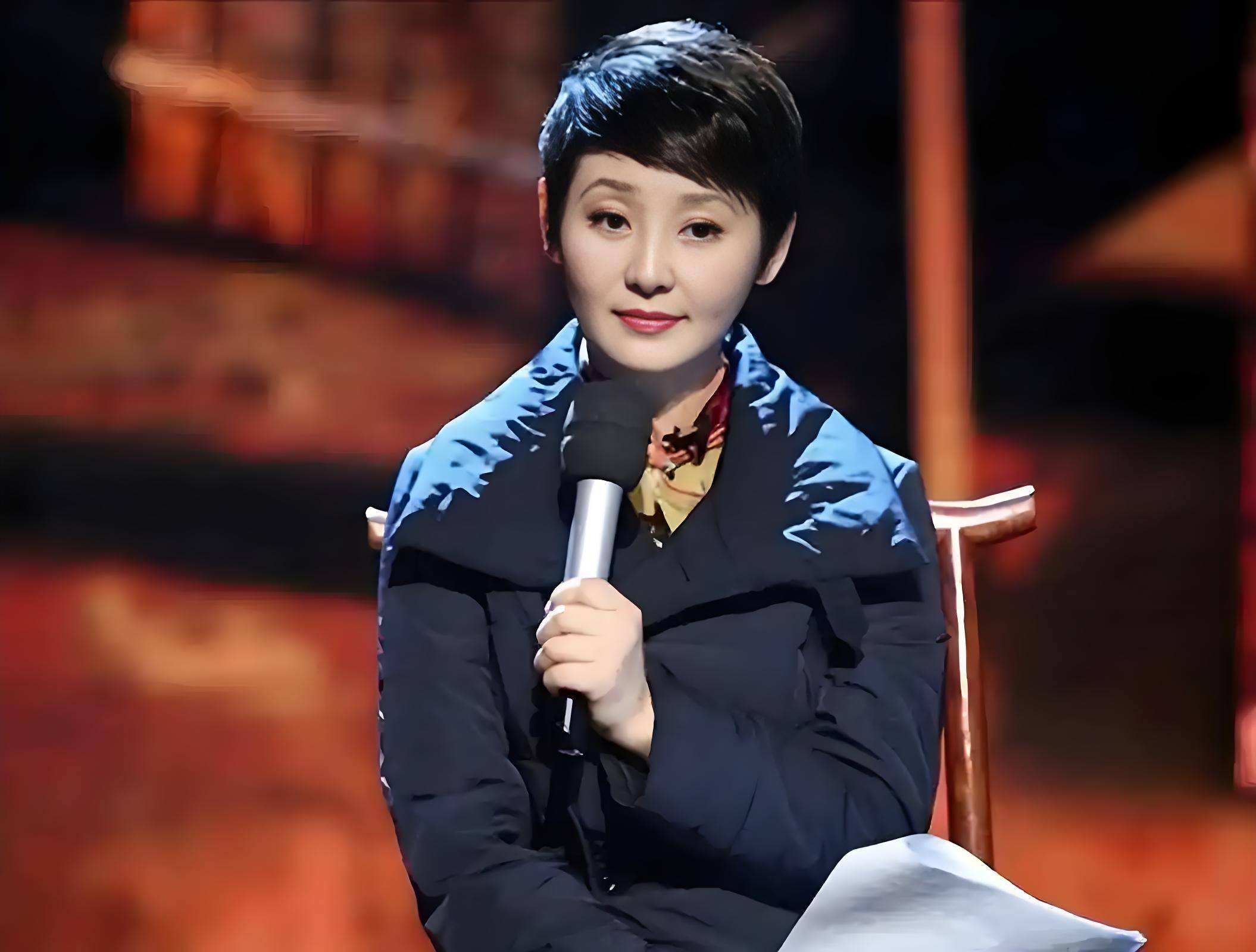 本届金鸡奖很多网友吐槽:徐帆是最郁闷,最悲情的女演员