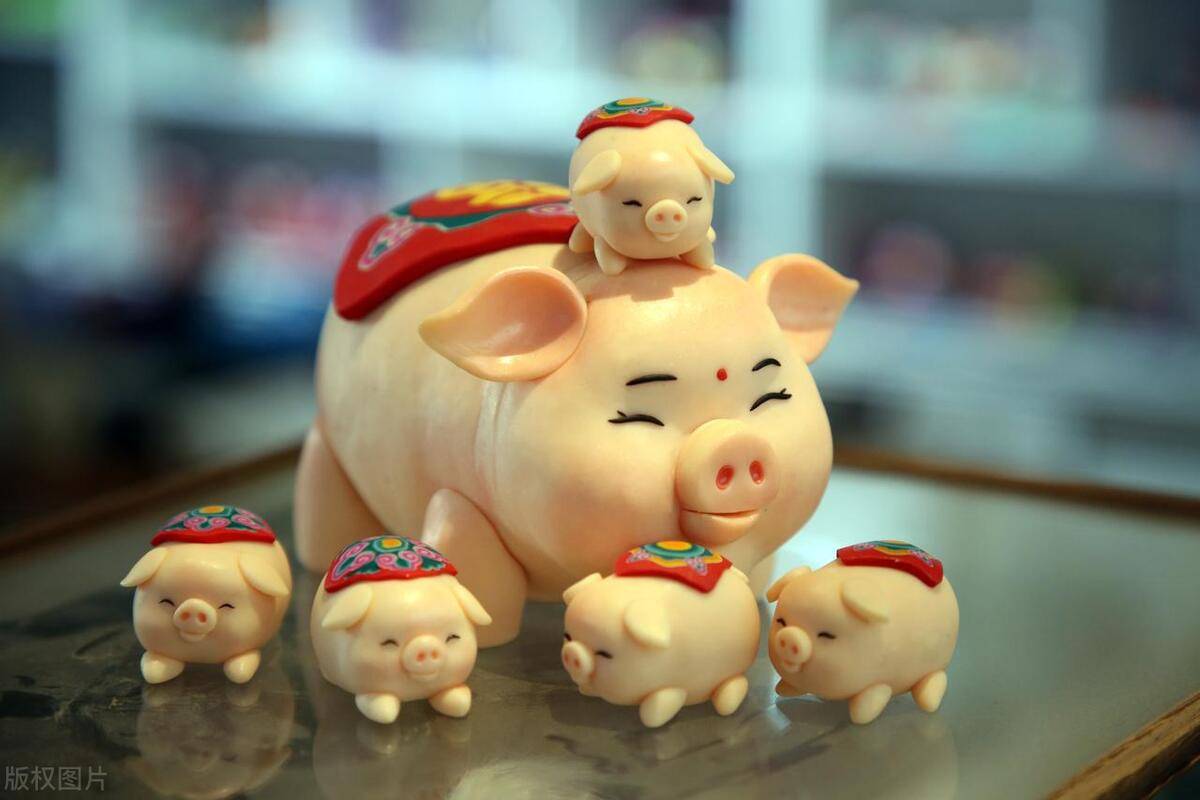 他们像无头苍蝇般乱撞,没有固定的方向,也没有明确的规划,只是盲目地