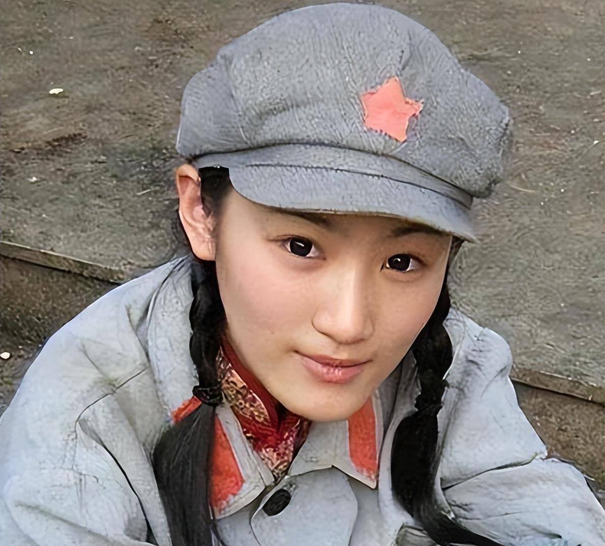 黄诗佳_江亚菲_演艺