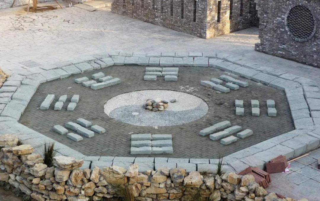 其实这是诸葛亮的安排