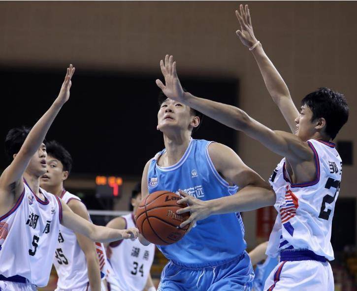 20+22！广东内线新星强势爆发 杜锋又有前锋可用