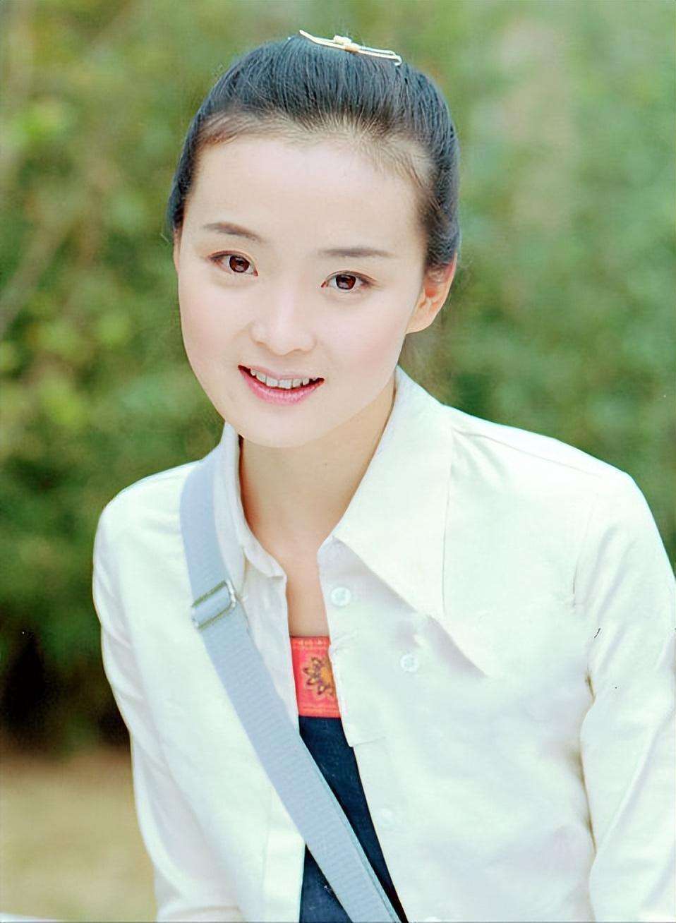 "晴格格"王艳:嫁大11岁二婚富豪,被婆婆和继子宠上天