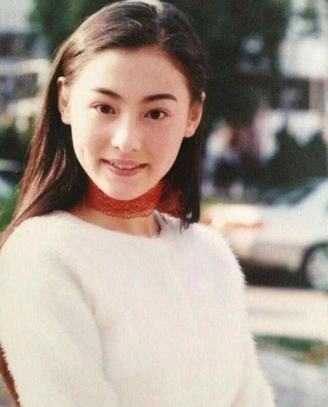 张柏芝三个举动透出复婚信息,谢霆锋根本不理睬,反而产生反感