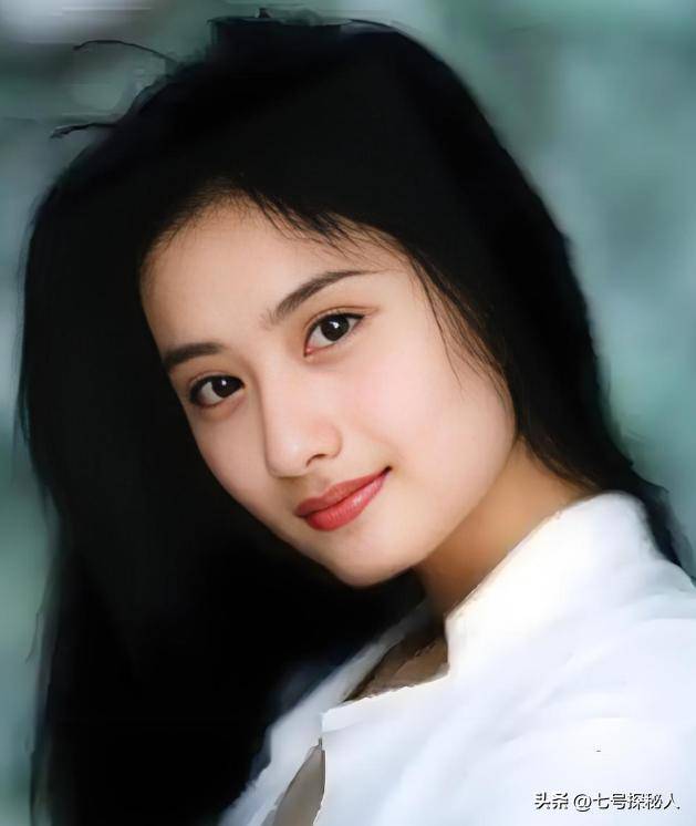 "最美琼瑶女郎"陈德容,曾经被周星驰追求,年过半百却无儿无女