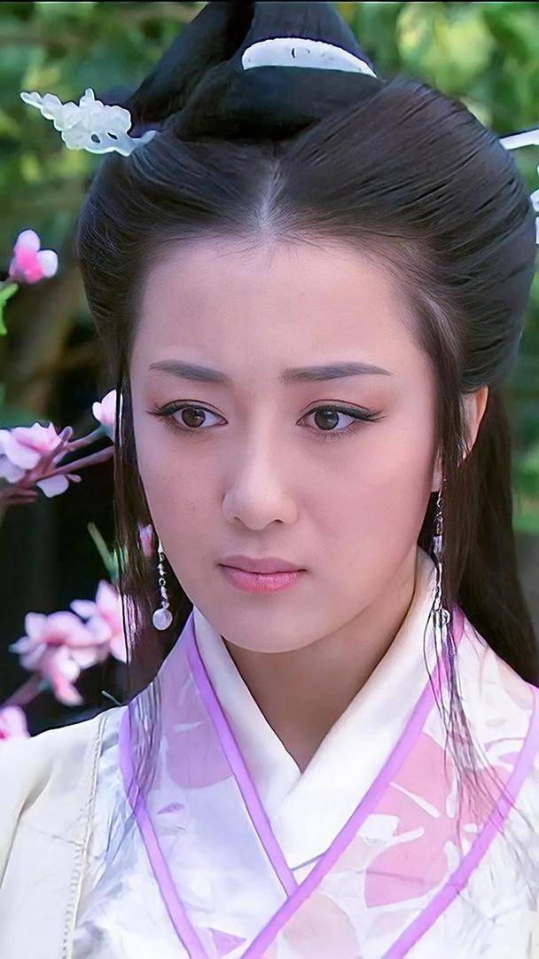 古装第一美人李依晓,被狗咬致毁容,如今却靠表演坏女人翻身_叶璇_角色