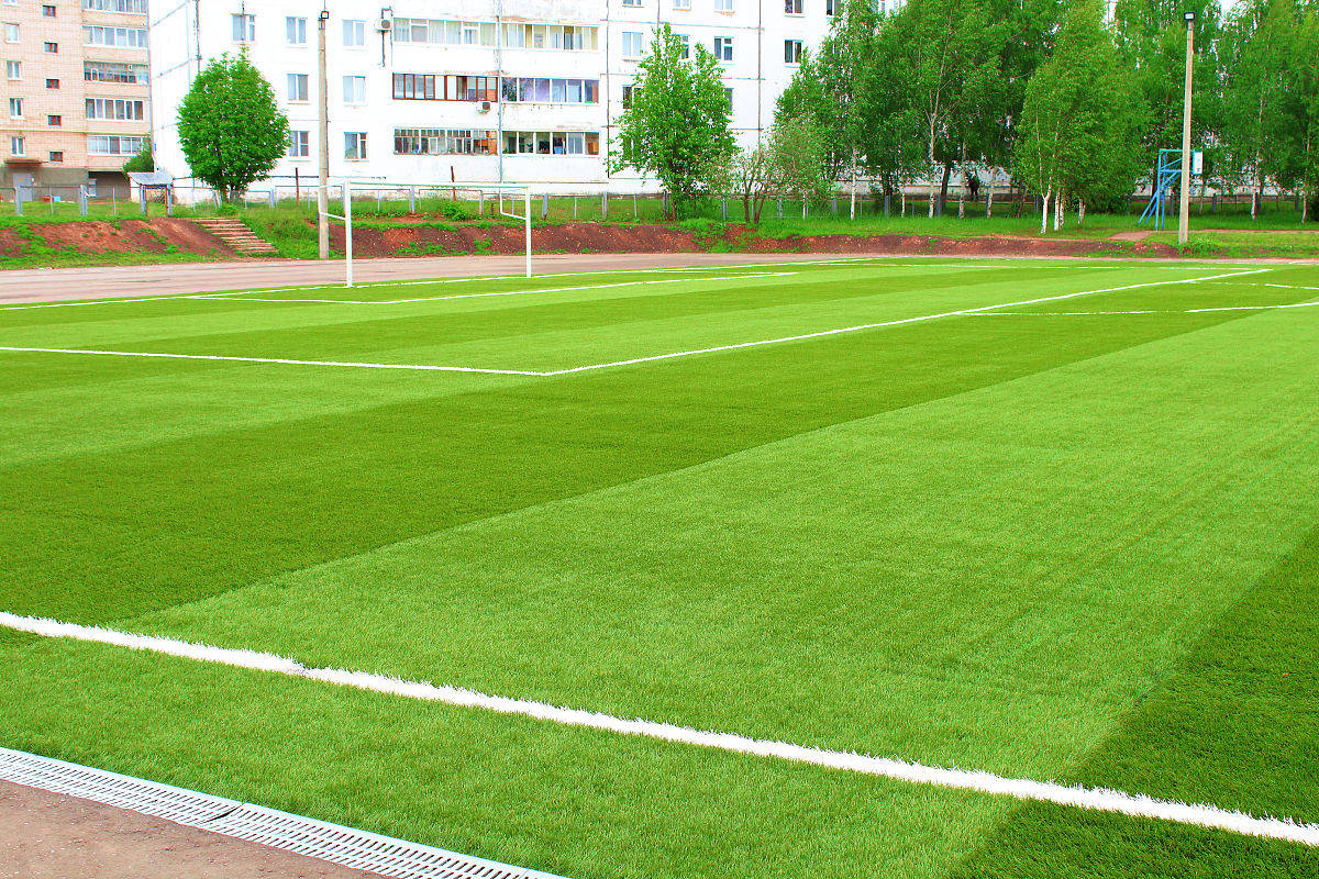 足球场人造草坪:革命性优势引领绿茵新潮流
