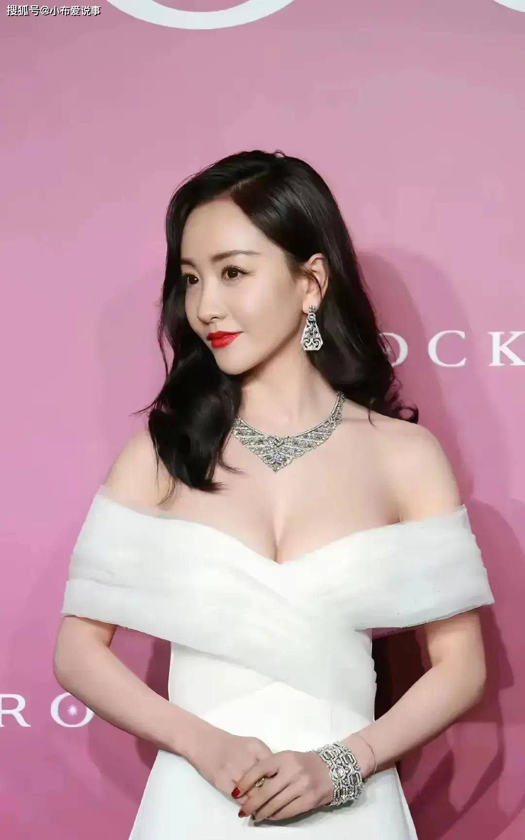 41岁的杨蓉:不恋爱,不结婚,越活越"少女"!