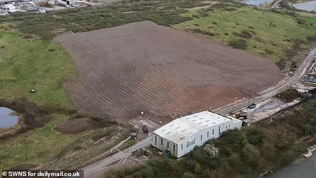 7500个比特币被女友错扔，价值5.69亿英镑，男子在垃圾场寻找11年_搜狐网