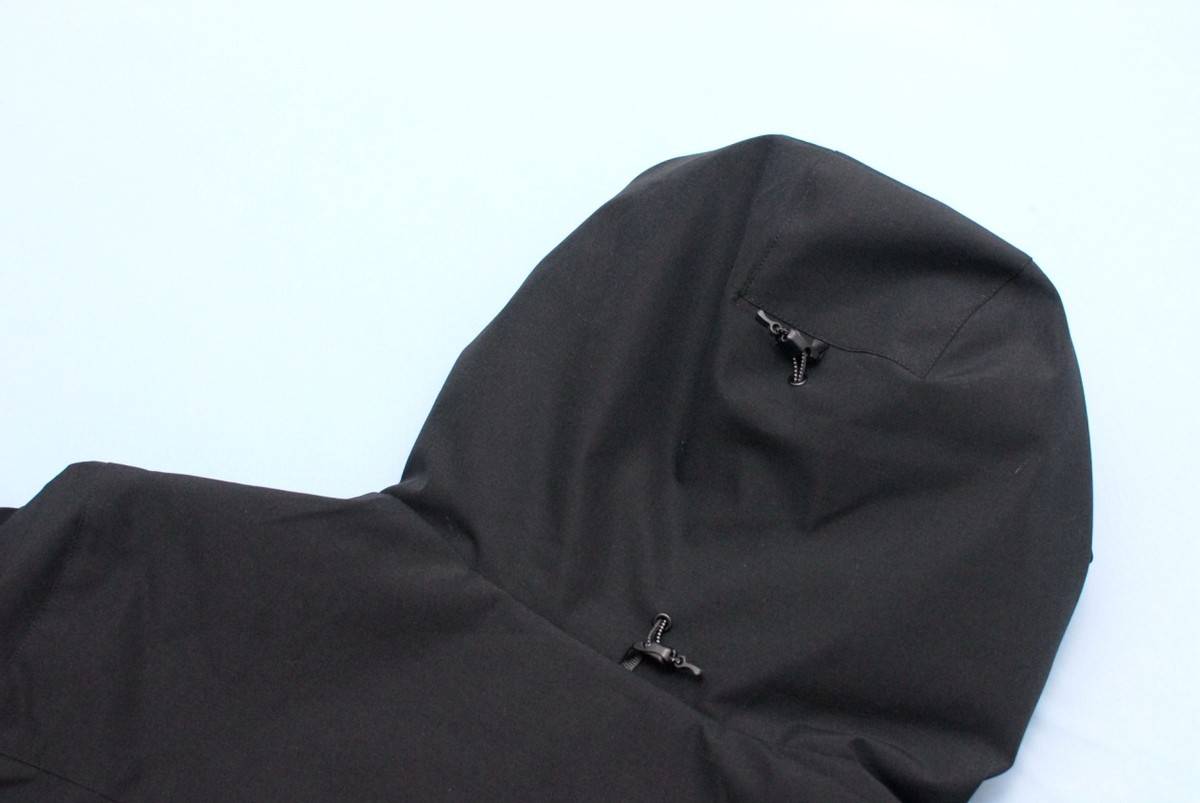 RUNYON智能温控抗寒气绒服：冬日出行好物，科技与时尚的完美碰撞