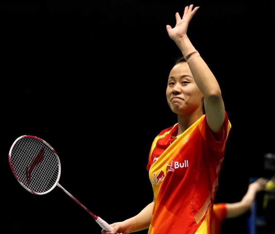 国羽奥运冠军赵芸蕾,曾被闺蜜男友双背叛,现在38岁成为人生赢家