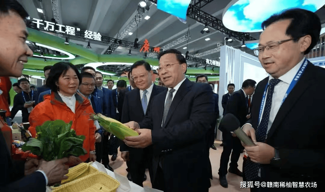 广东省省长王伟中致辞,本届农交会主宾国哈萨克斯坦农业部副部长肯热