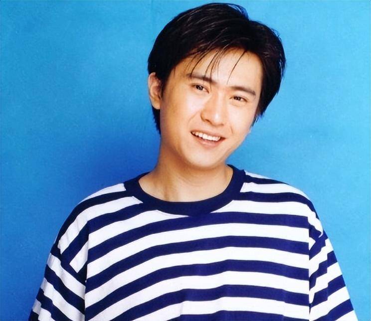 主持人杨帆:娶平凡妻子李松奇,生下两个女儿,日子过得有滋有味
