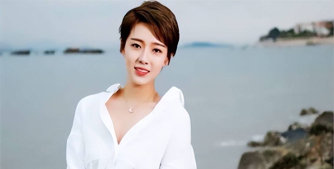 孟真:曾是赵本山干女儿,事业巅峰传出与干爹绯闻,如今家庭美满_生活