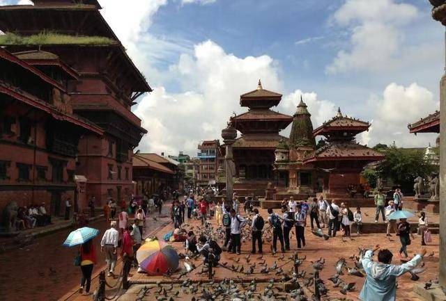 尼泊尔砸锅卖铁,也要凿穿喜马拉雅山脉,只为与中国有一条铁路?