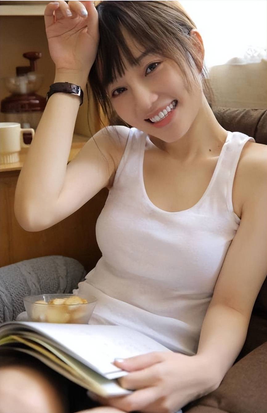 李小璐被网友整破防,离婚五年,才发现贾乃亮节目中的话都应验了