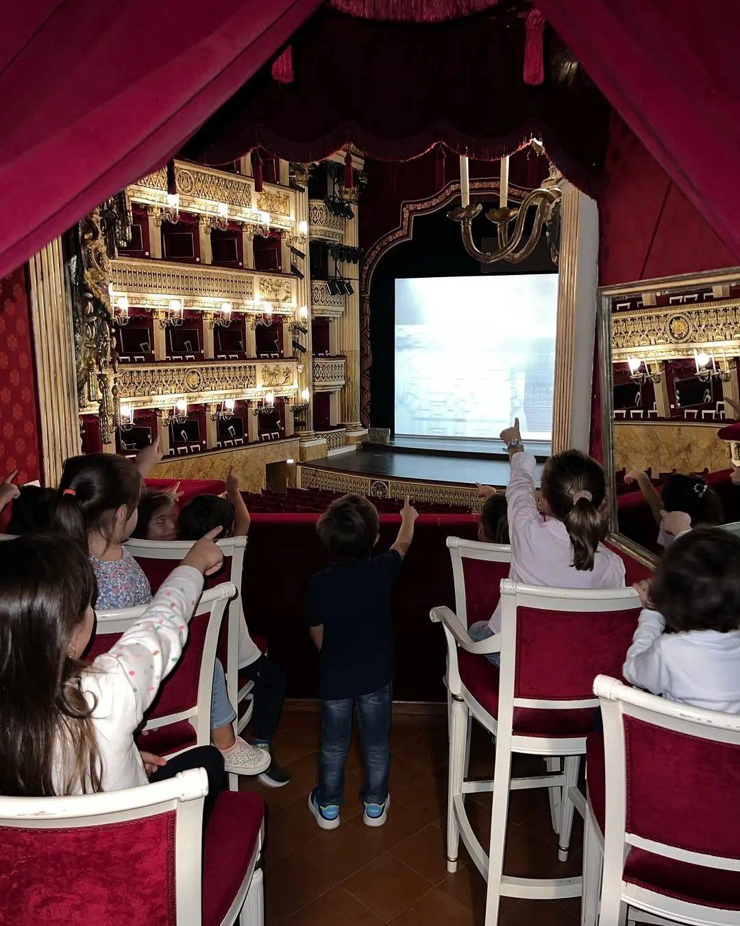 图片[6]-意大利那不勒斯游记｜披萨的故乡，那不勒斯究竟有多迷人？一次感官与历史的沉浸之旅 -华闻时空