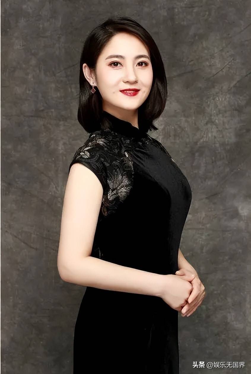 辽宁电视台16位美女主持人,刘心悦身材高挑,气质出众