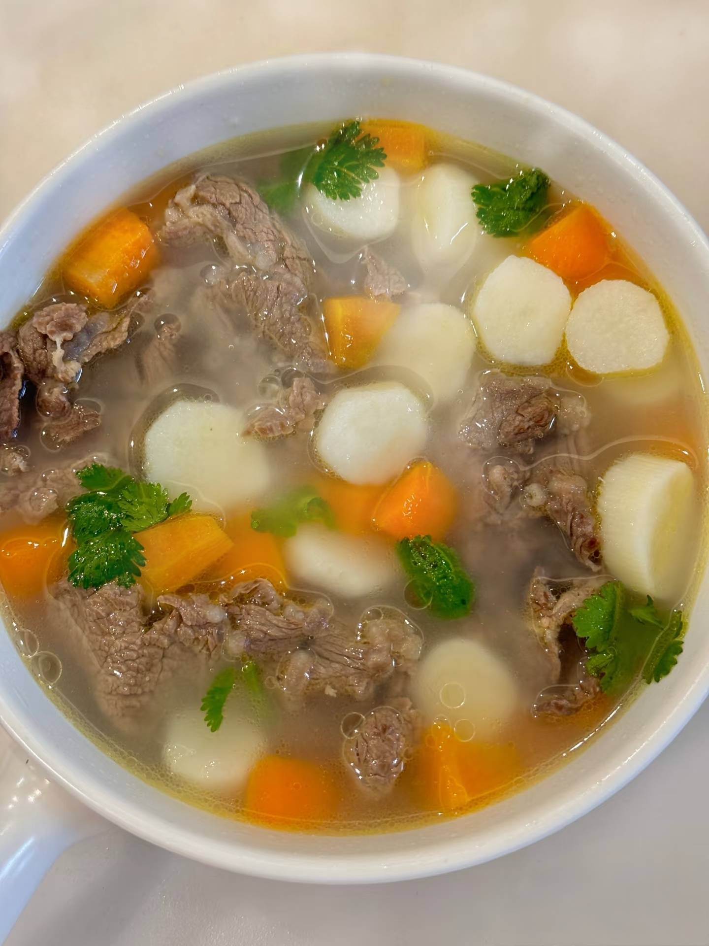 《惊!胡萝卜山药牛肉汤,一口暖到心坎里的滋补神汤》