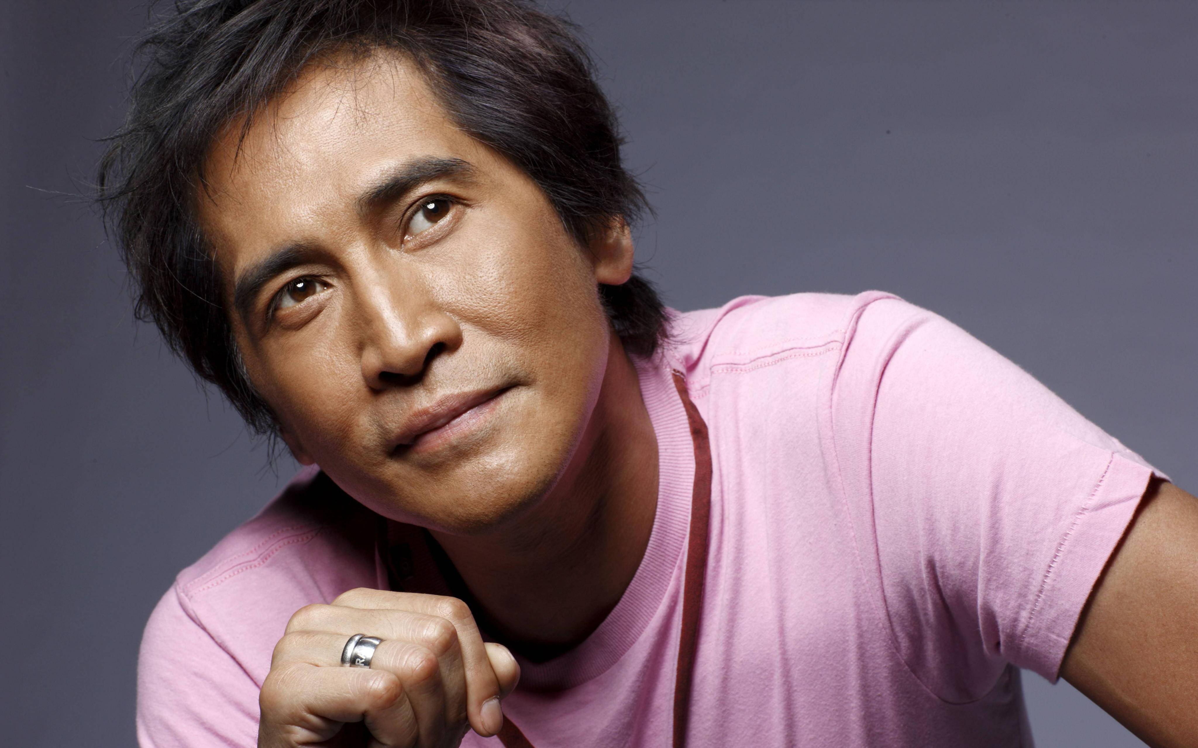 齐秦被曝出猛料!患肺癌晚期,近照曝光瘦脱相,家属紧急发文回应