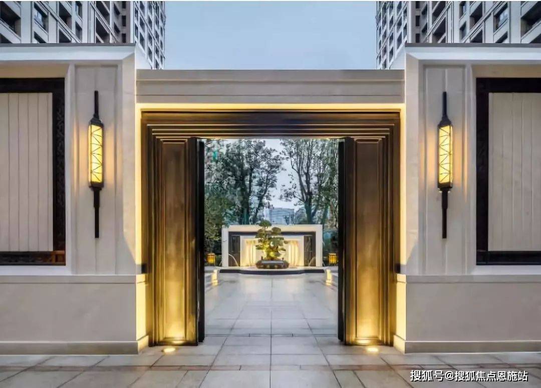 实景他们决心赠来者一颗"外滩绿宝石",融创外滩壹号院二期