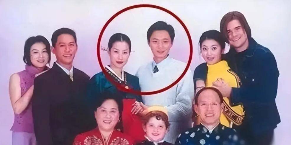 刘奕君老婆吕梓媛照片图片