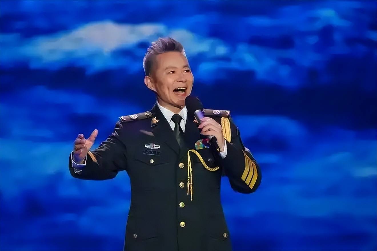 歌唱家王宏伟60后娶80后才女婚姻里欣慰妻子和妈妈情同母女